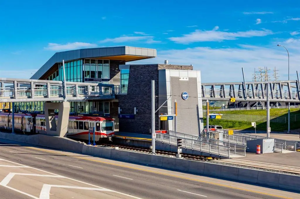 105 Rocky Vista Terrace NW