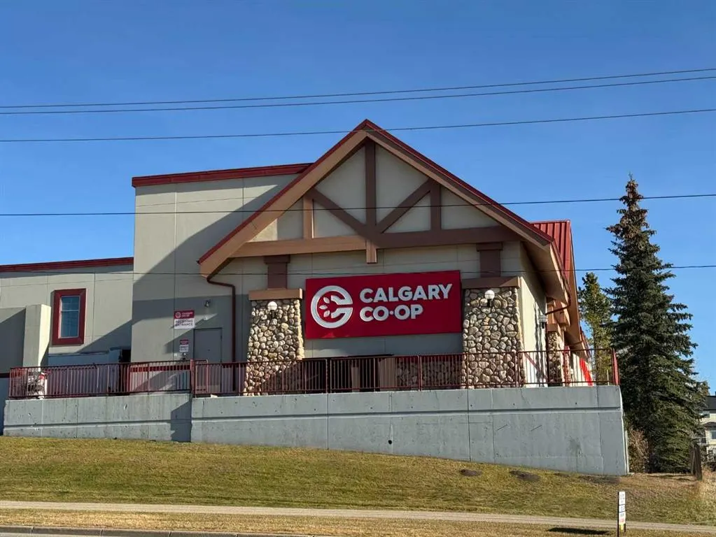 105 Rocky Vista Terrace NW