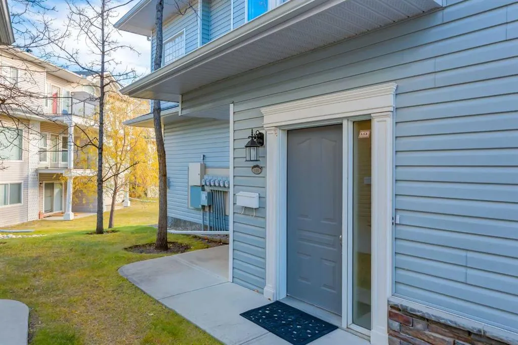 105 Rocky Vista Terrace NW