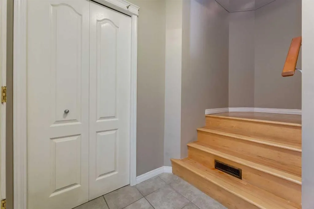 105 Rocky Vista Terrace NW