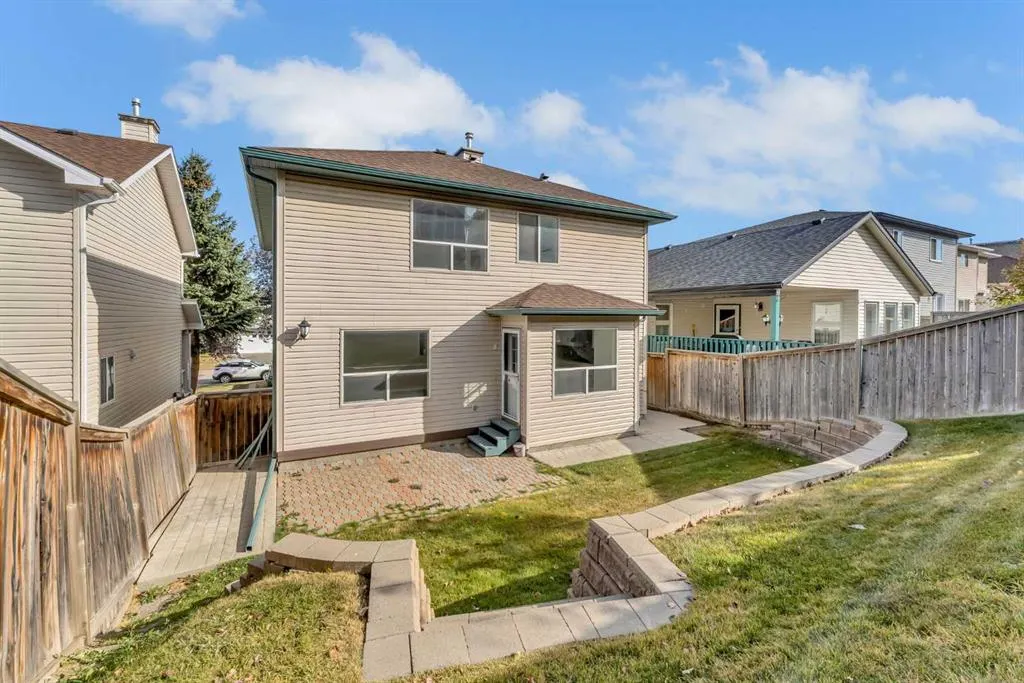 338 Panamount Drive NW