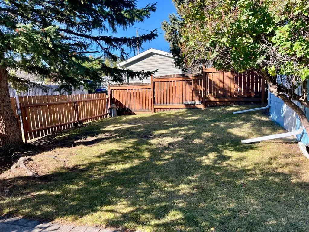 342 Canyon Crescent