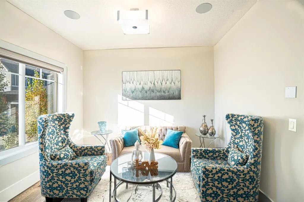 321 Kinniburgh Cove