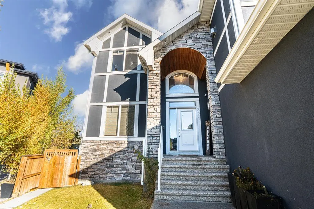 321 Kinniburgh Cove