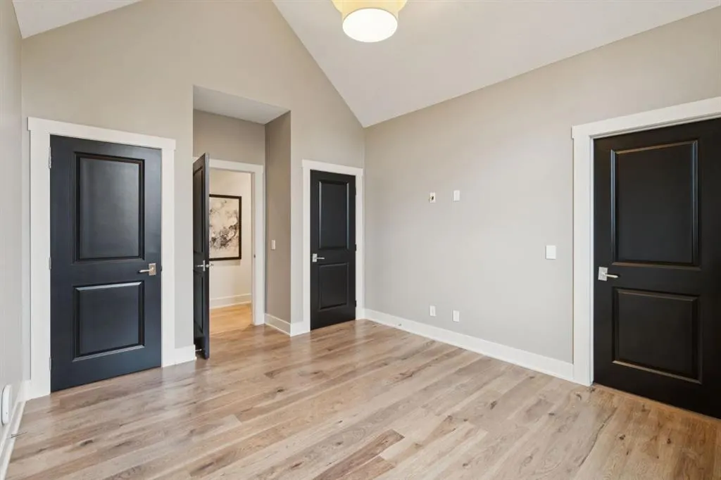 146 Waterside Court