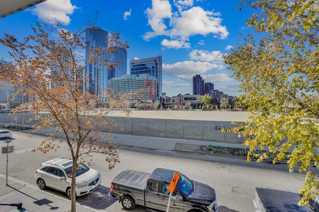 128 2 Street SW, #205