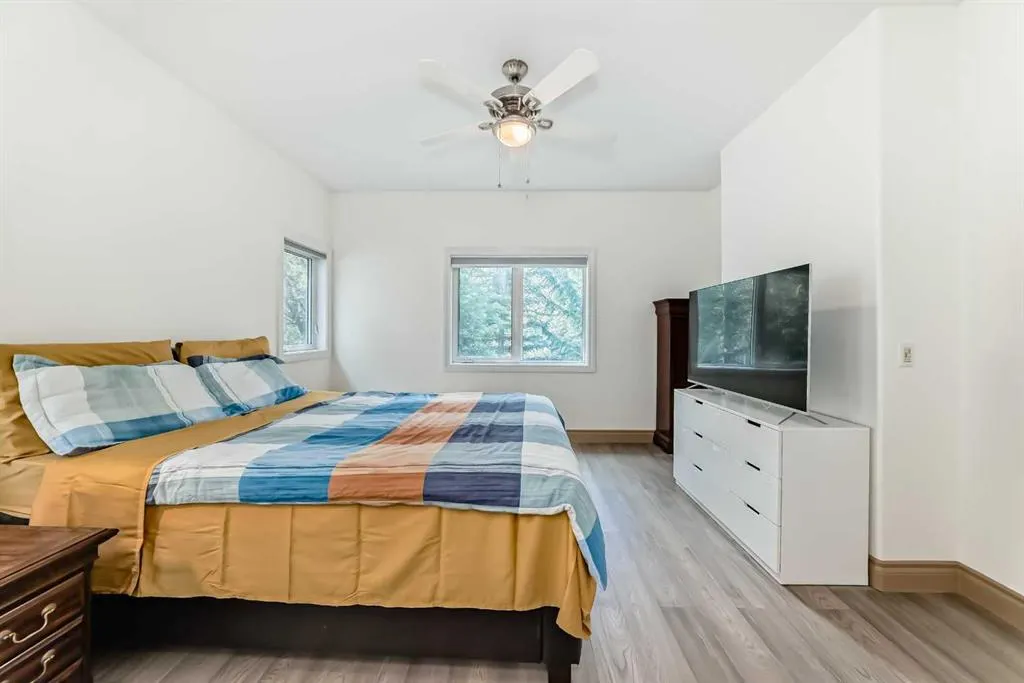 29 Simcoe Gate SW