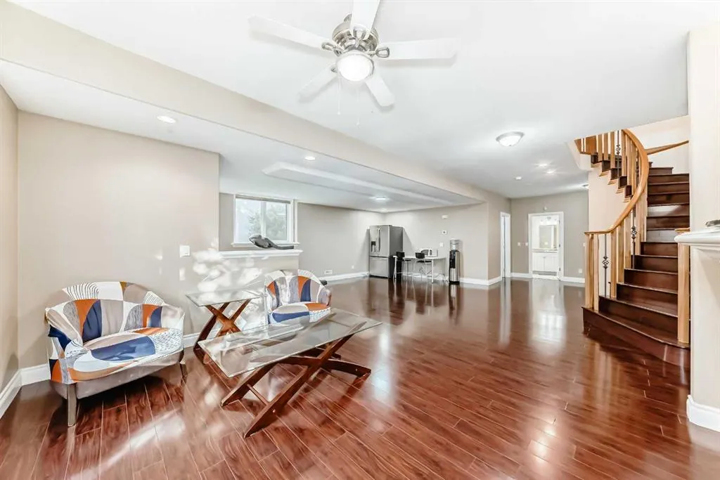 29 Simcoe Gate SW