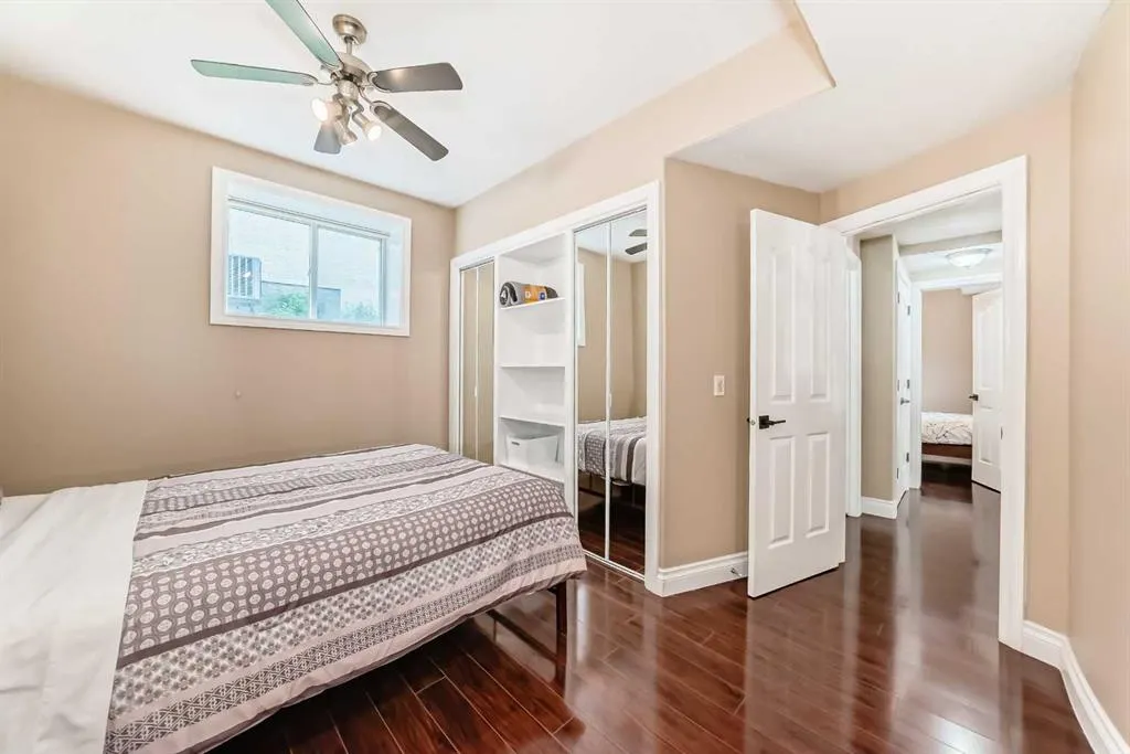 29 Simcoe Gate SW
