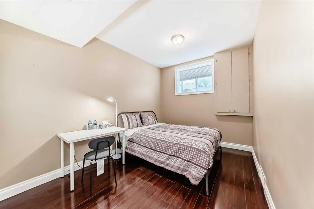 29 Simcoe Gate SW