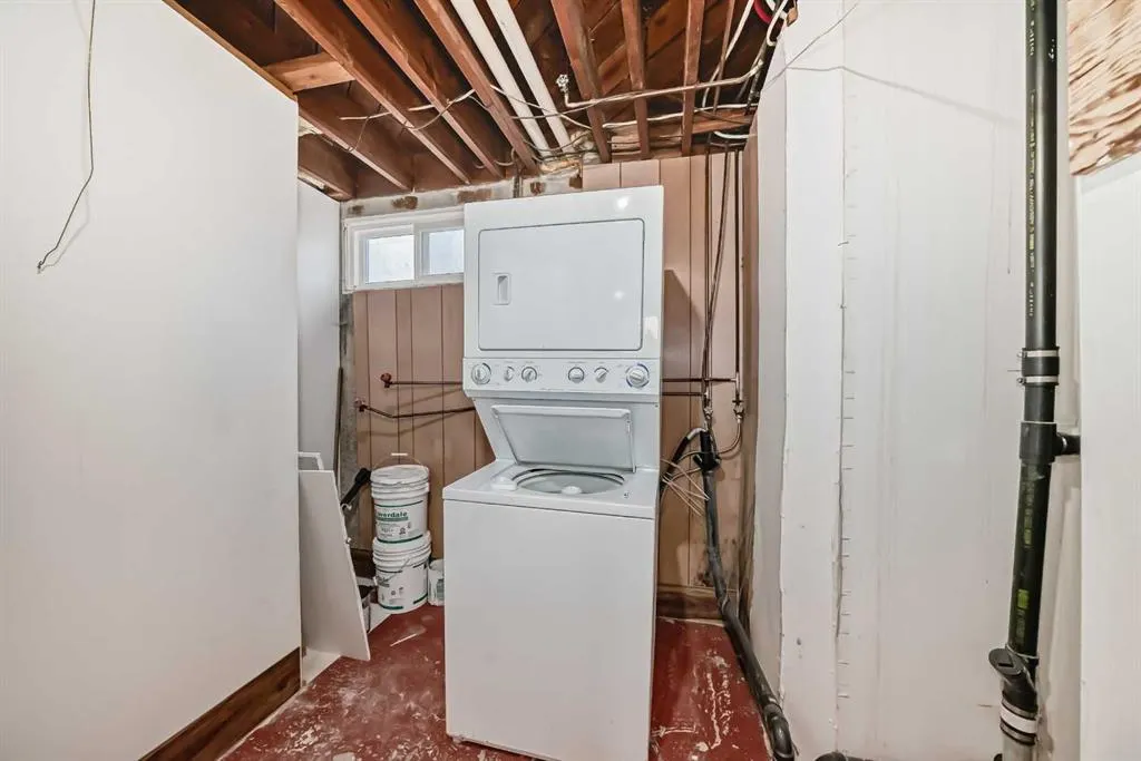 1403 19 Street NE