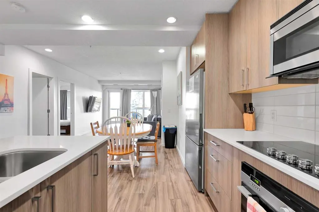 1629 38 Street SW, #206