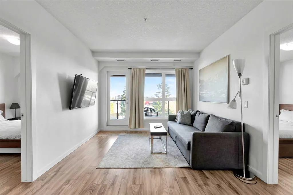 1629 38 Street SW, #206