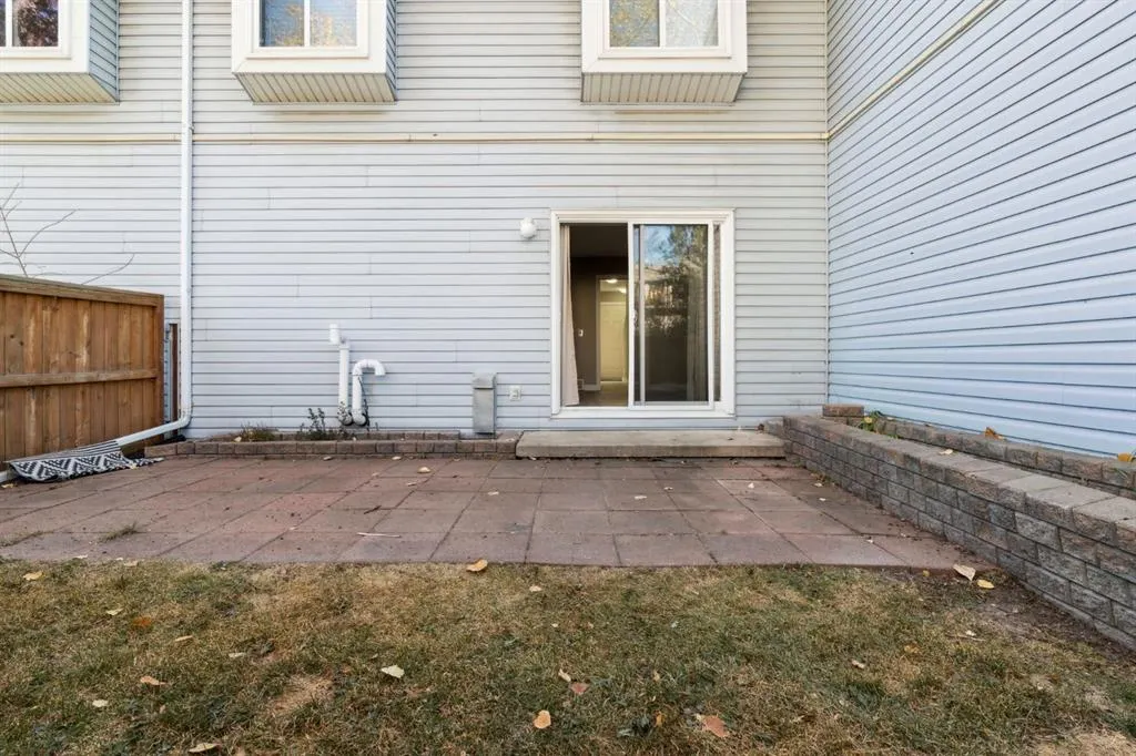 4810 40 Avenue SW, #15