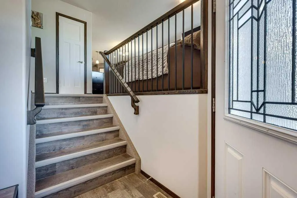13 Adina Close