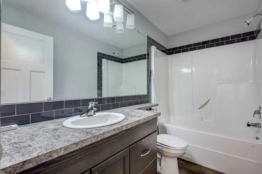 13 Adina Close