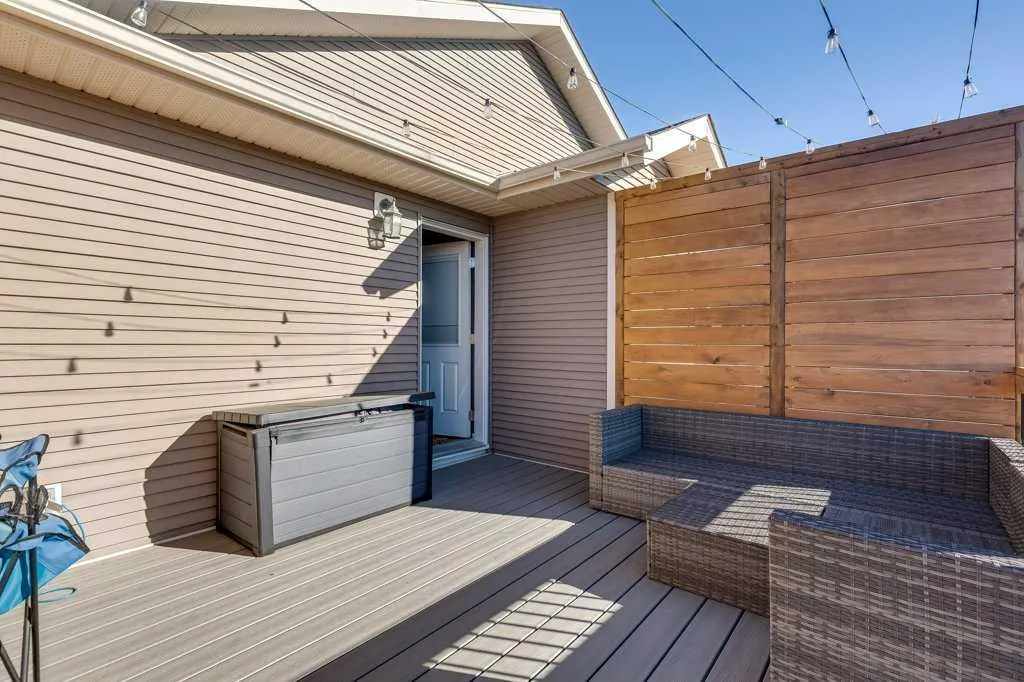 13 Adina Close