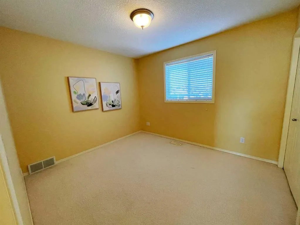 221 Coulee Creek Manor