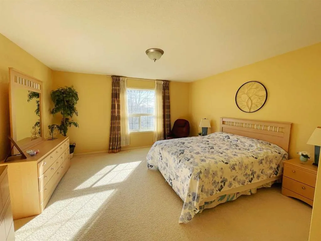 221 Coulee Creek Manor