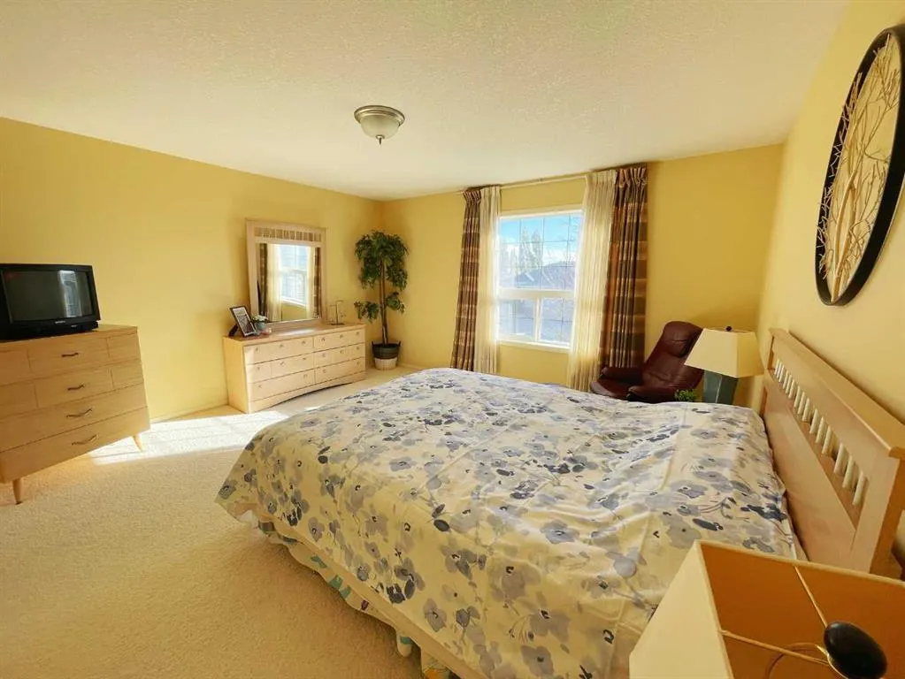 221 Coulee Creek Manor
