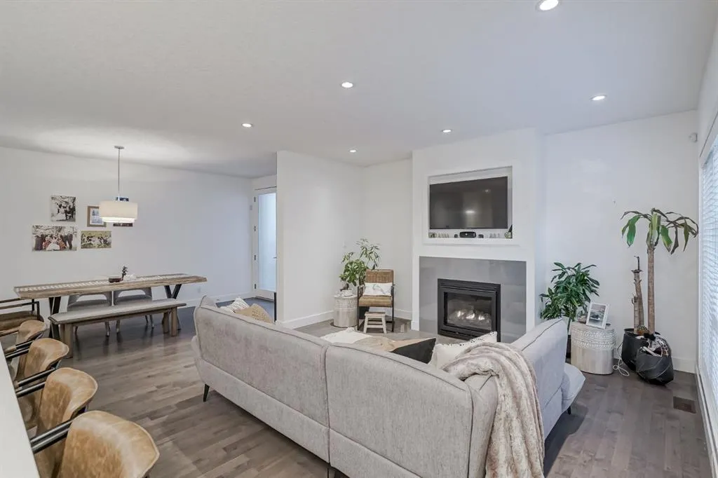 2115 34 Avenue SW, #100