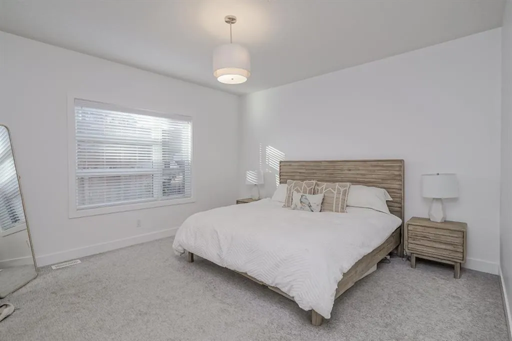 2115 34 Avenue SW, #100