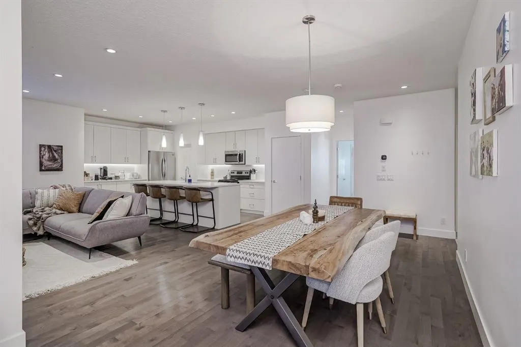 2115 34 Avenue SW, #100