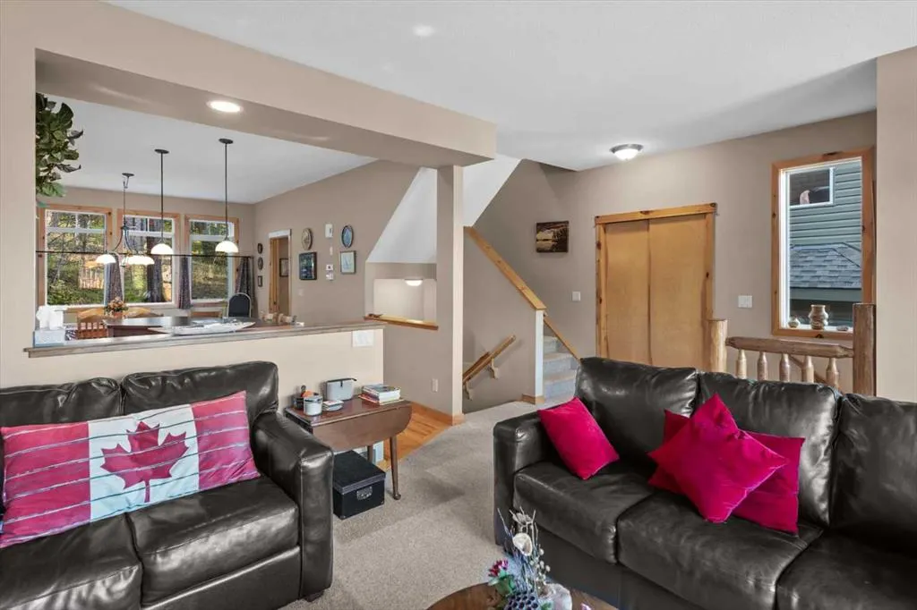 1073 Wilson Way