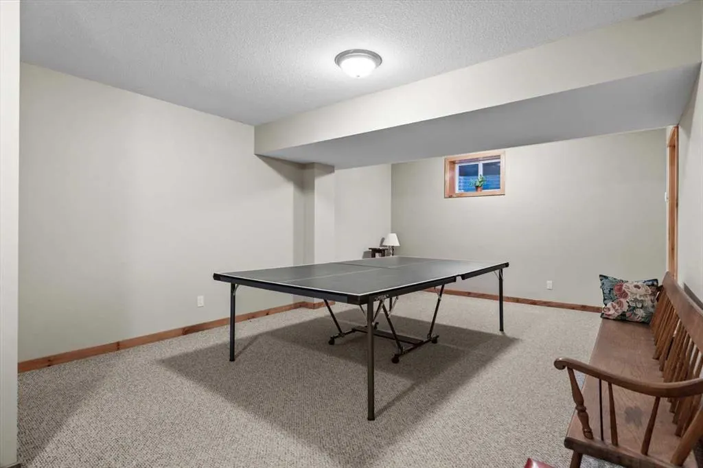 1073 Wilson Way