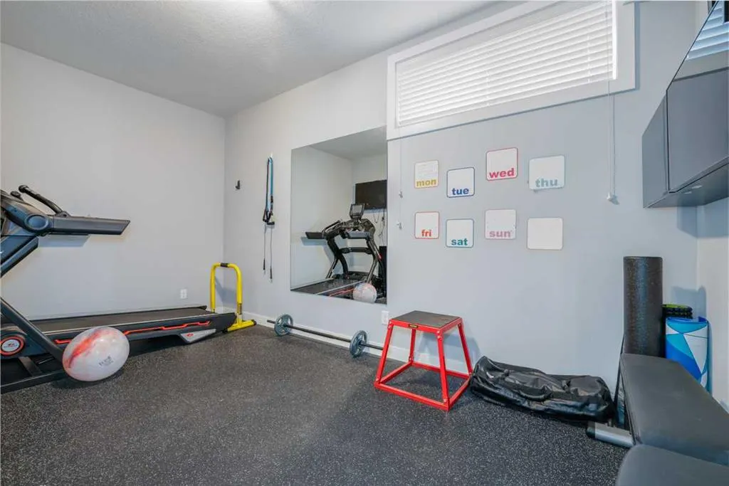 24 Mount Rae Terrace