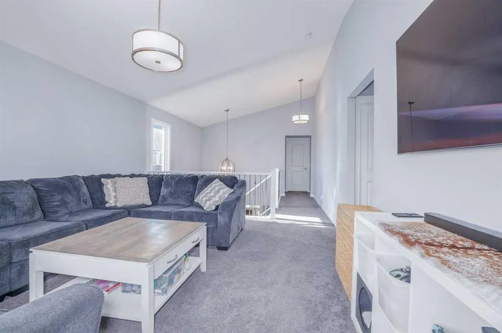 24 Mount Rae Terrace