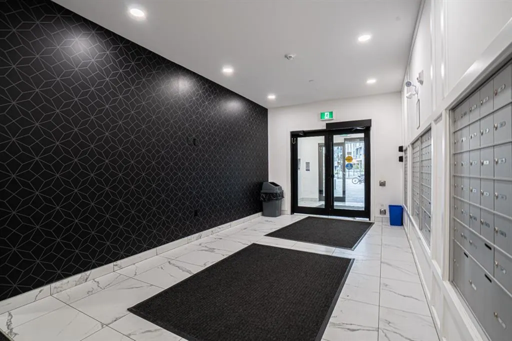 60 skyview Ranch Road NE, #2324