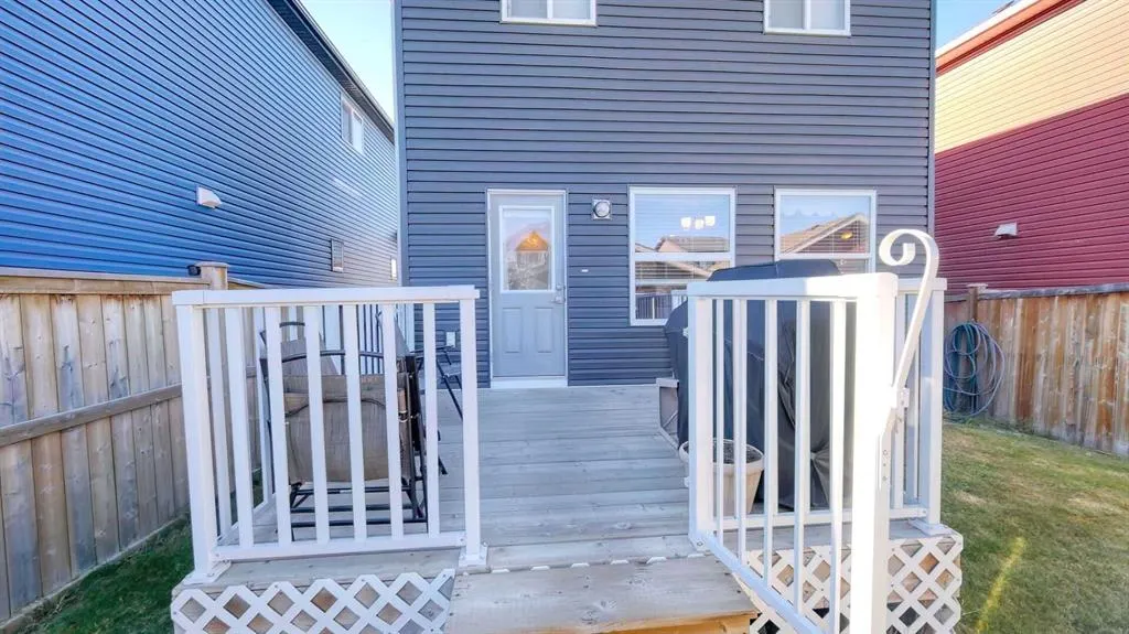 552 Evanston Drive NW