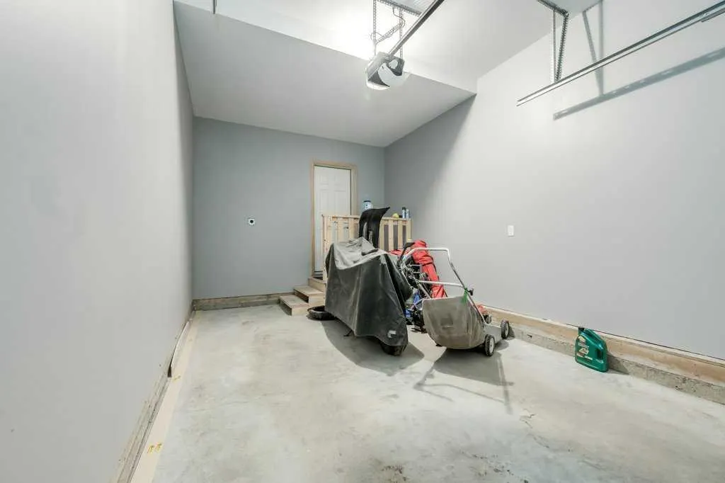 21 Piper Close