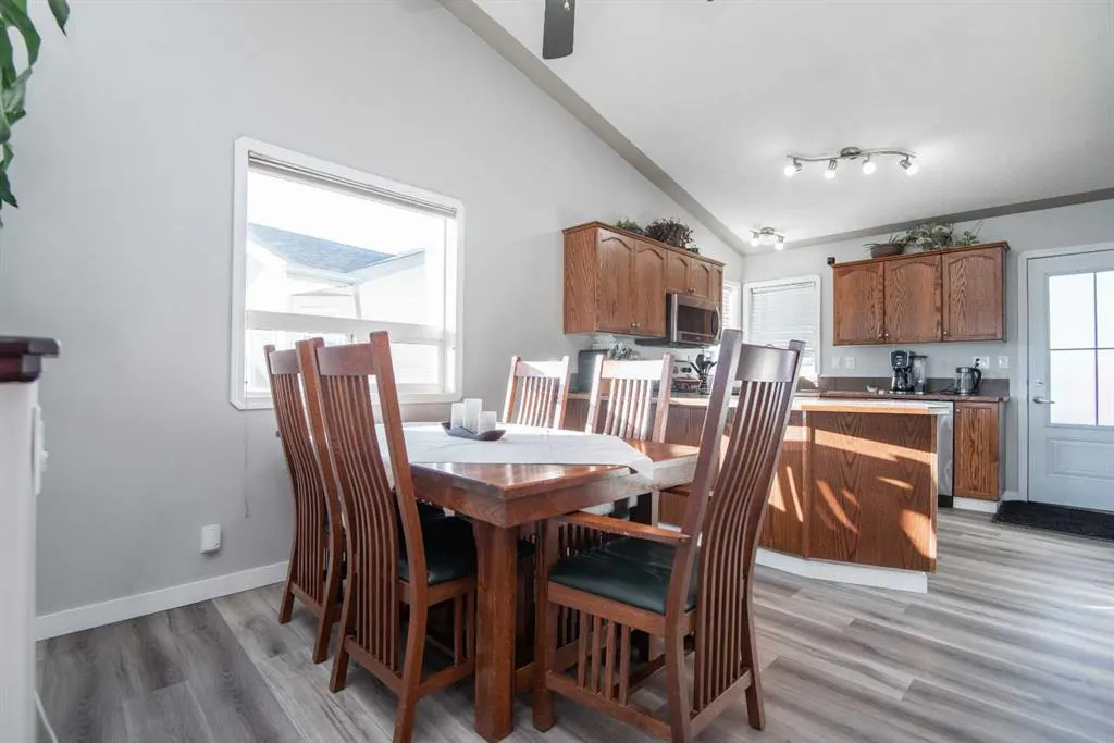 22 Woodbine Avenue