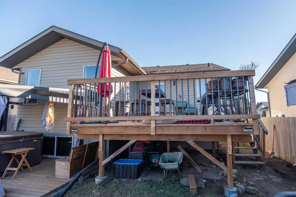 22 Woodbine Avenue