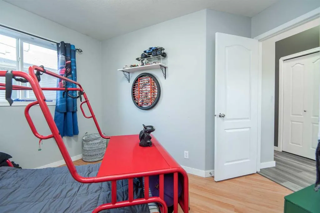 22 Woodbine Avenue