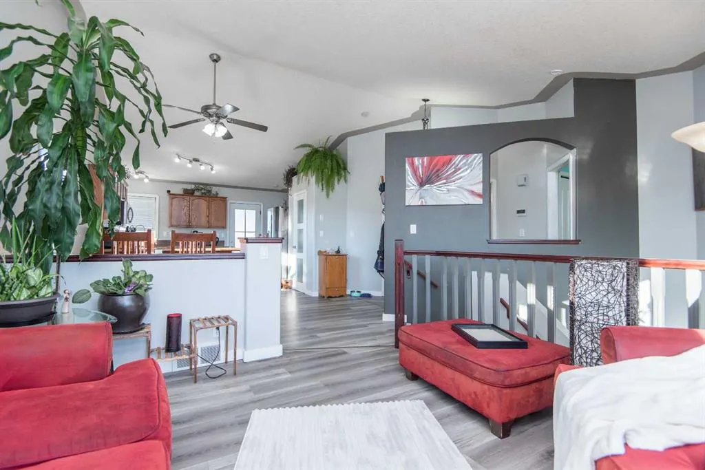 22 Woodbine Avenue
