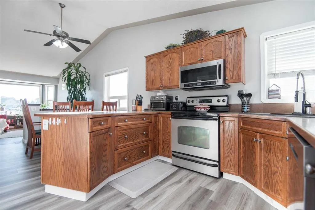 22 Woodbine Avenue