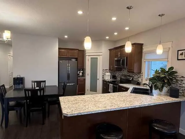 656 Hunter Drive