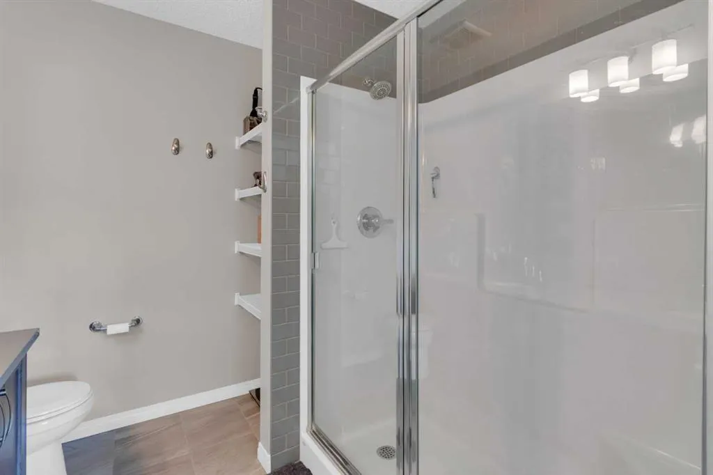 84 Fireside Crescent