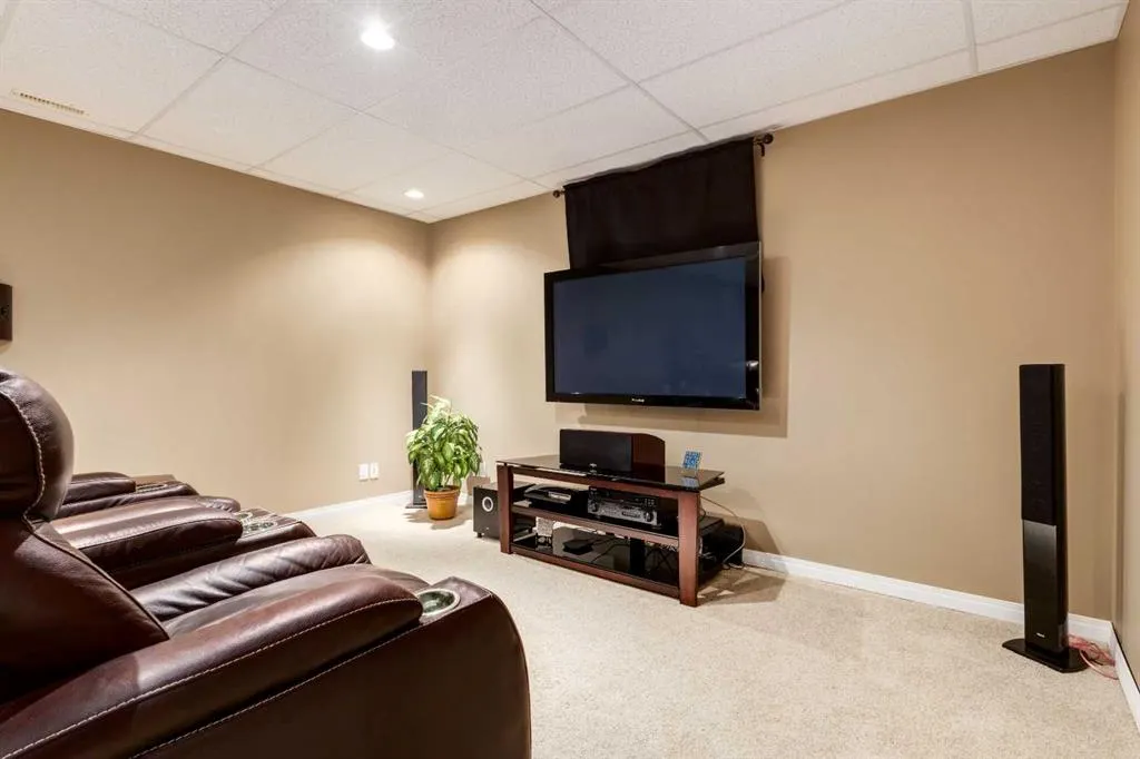 11756 Valley Ridge Boulevard NW