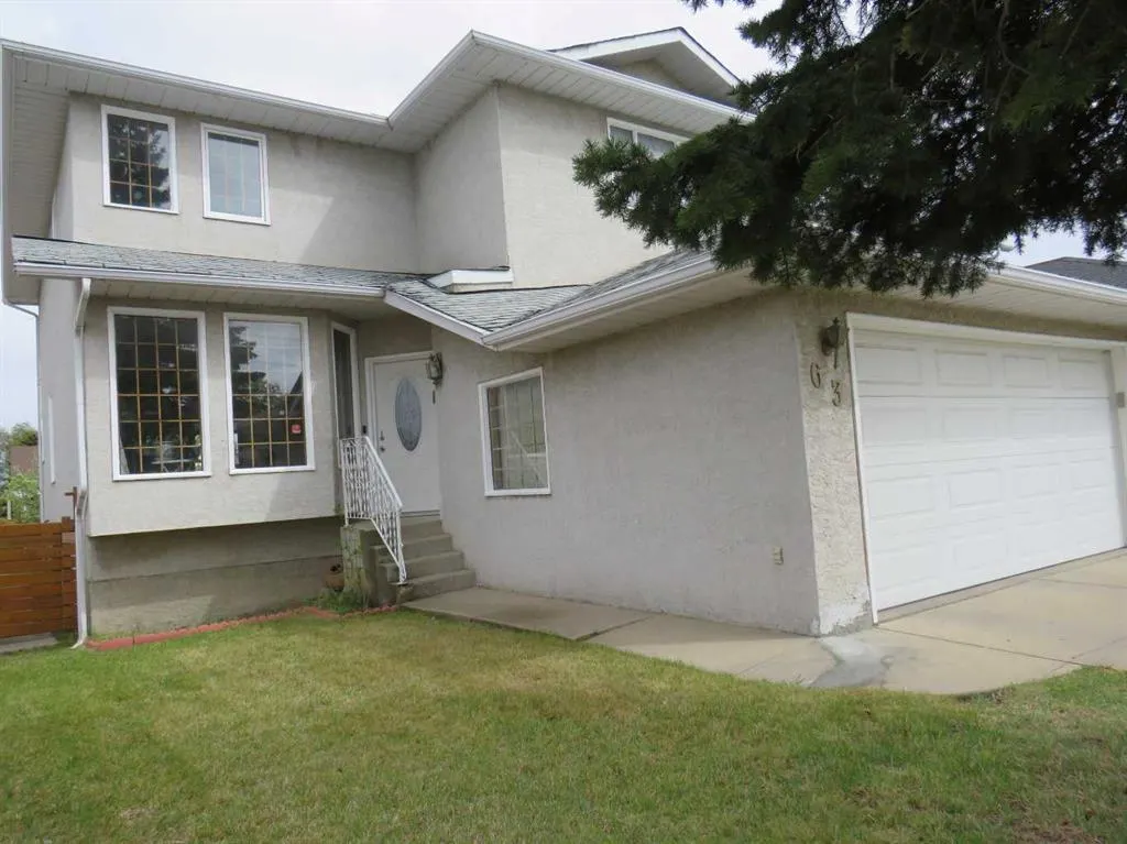 63 La Valencia Gardens NE