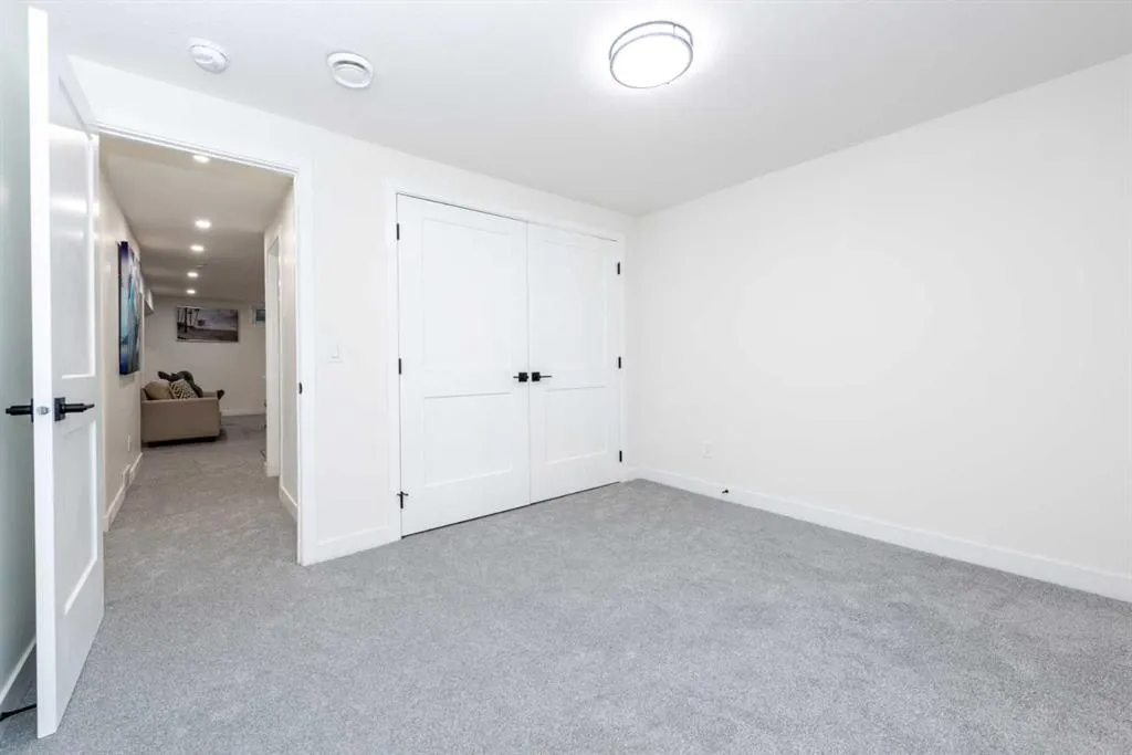 152 Southampthon Drive SW