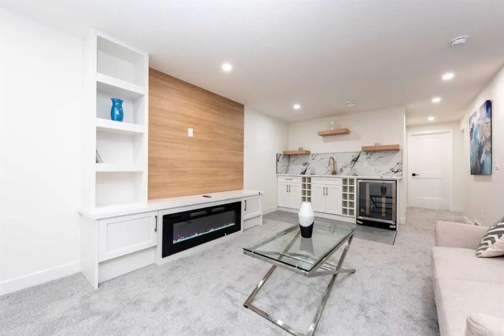 152 Southampthon Drive SW