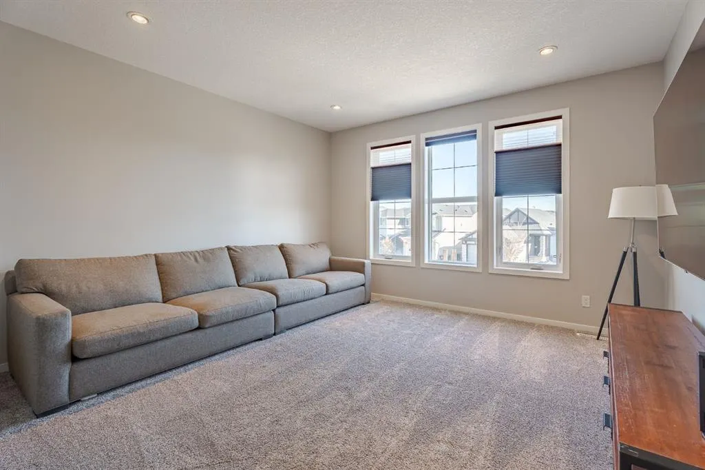 55 Legacy Woods Bay SE
