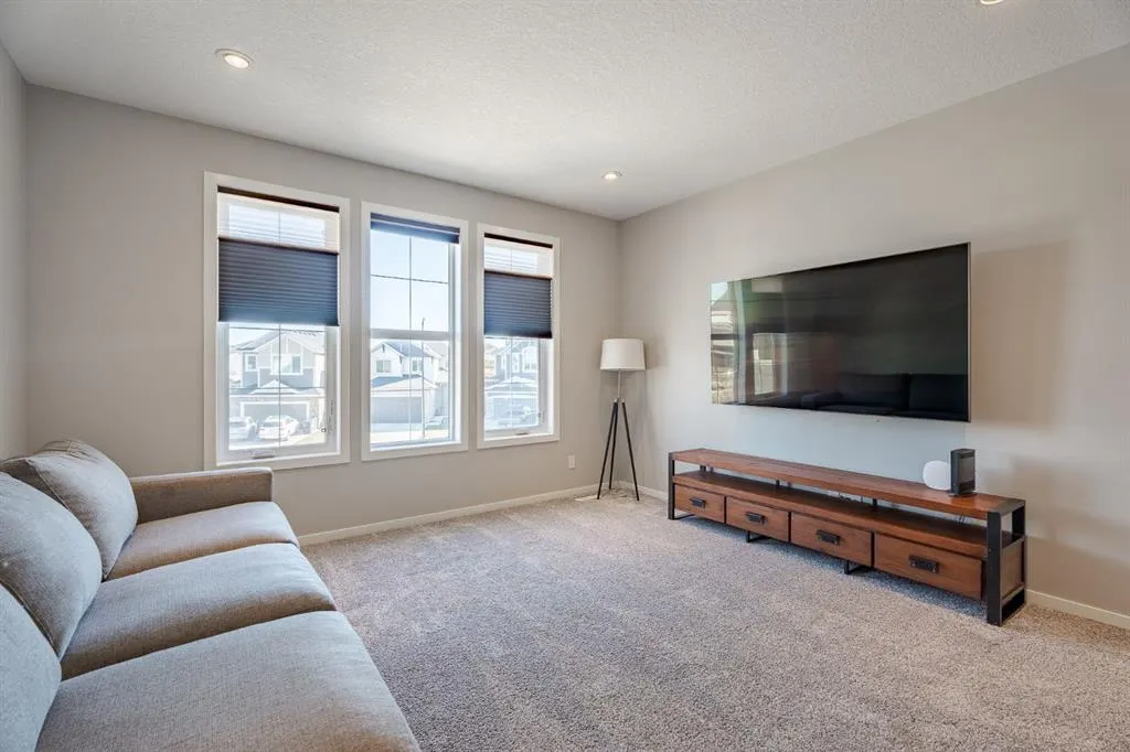 55 Legacy Woods Bay SE
