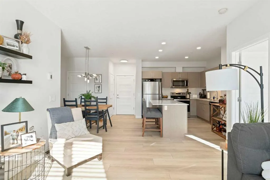 80 Greenbriar Place NW, #2204