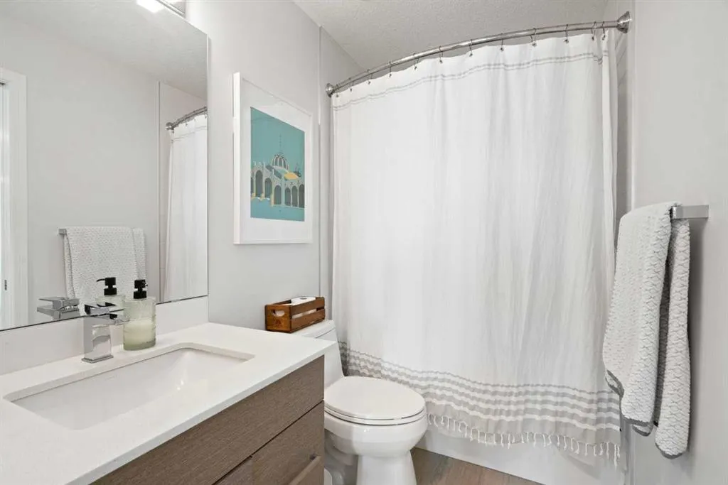 80 Greenbriar Place NW, #2204