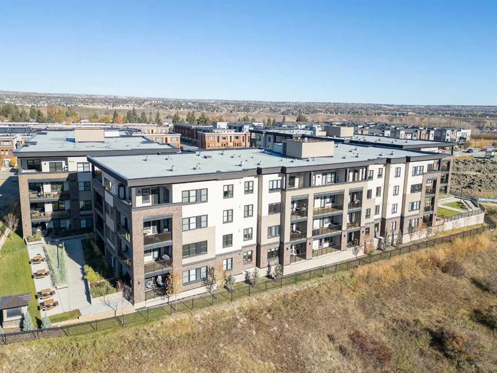 80 Greenbriar Place NW, #2204